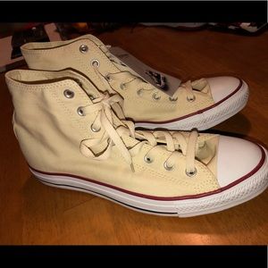 Converse Hightop Chuck Taylor’s, Cream